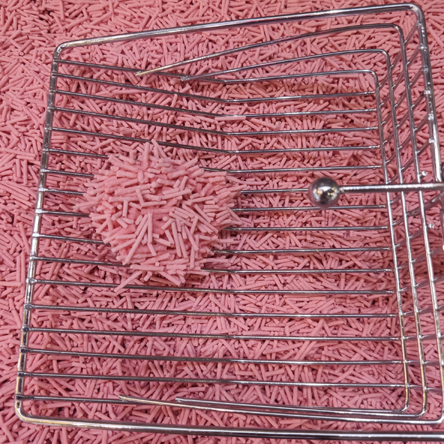 Peach litter