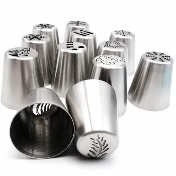 Christmas Shape DIY Cookie & Pastry Decorating Kit: Stainless Steel Russian Nozzles and Icing Tips
