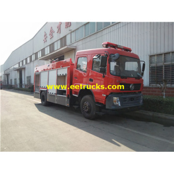 Camions de pompiers de 8 CBM Foam DFAC