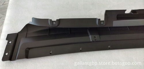 BUMPER LOWER GAENISH for Iveco European Truck Body Parts (5802348850, 5802303226)
