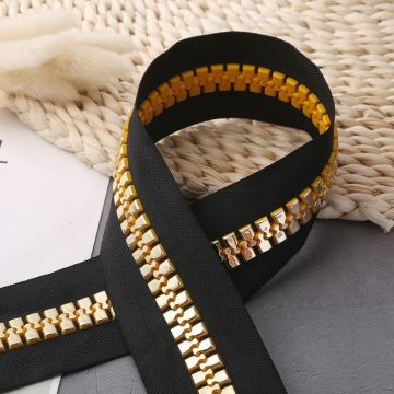 Slap-up 11inch golden metal zipper for jacket