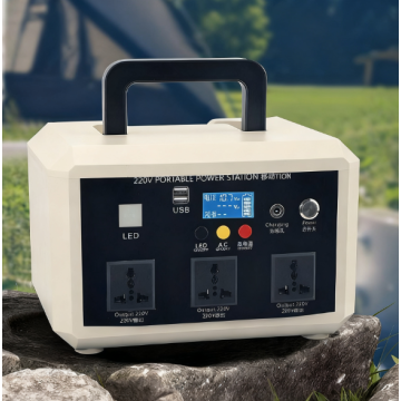 আউটডোর ক্যাম্পিং ইমার্জেন্সির জন্য 600W 220V পোর্টেবল পাওয়ার স্টেশন বাল্ক