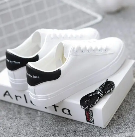 Women's Thick Bottom White Sneakers: Fashionable Round Toe Sports Casual Shoes