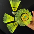 Rekabetçi Maçlar için Premium Naylon Badminton Raketle