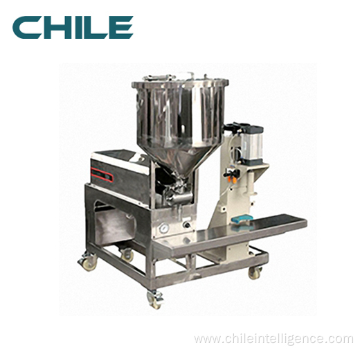 Liquid filling machine controlled pneumatically