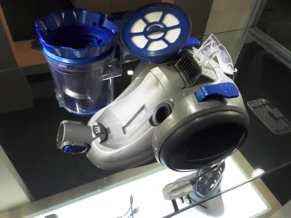 james dyson vacuum cleaner