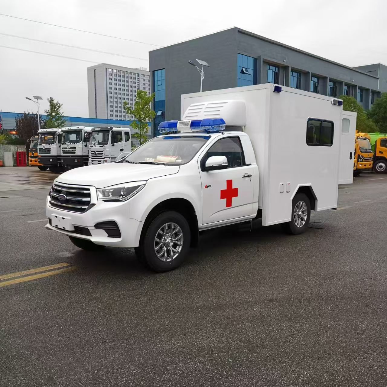 Reliable Gasoline Ambulance Pickup Model