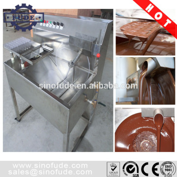 The newest small chocolate injection making machine