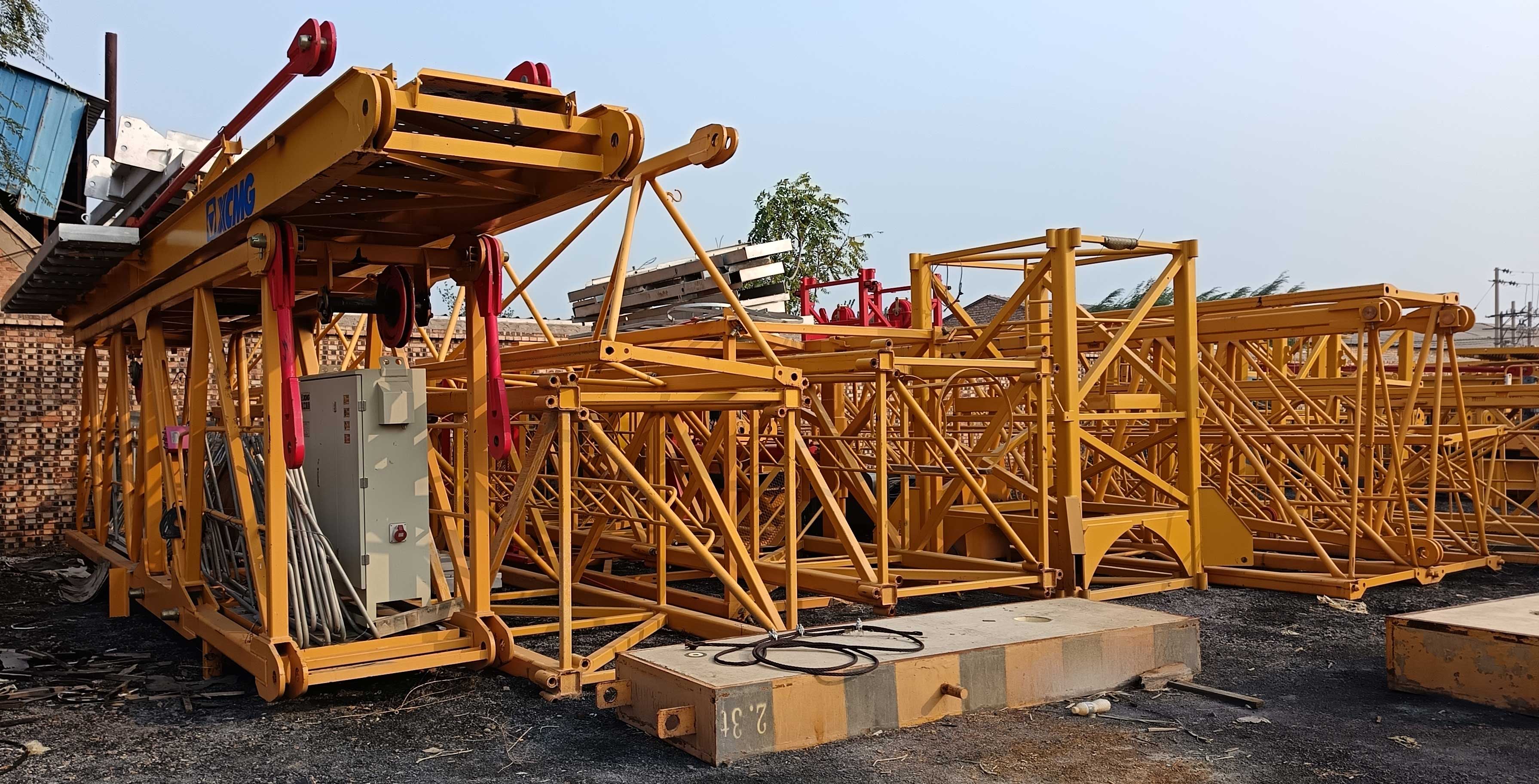 xcmg-used-tower-crane-on-project-site xcmg-used-tower-crane-on-project-site