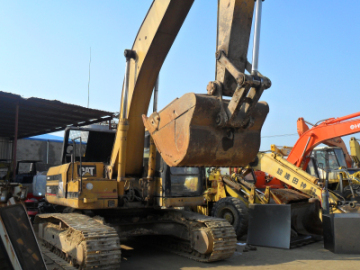 CAT 325D EXCAVATOR