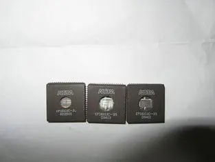 Integrated Circuit Chip EP1810JC-35  - Altera Corporation -