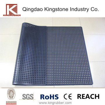 Utility rubber mat with hollows