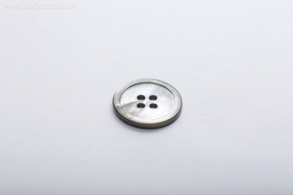 Large number of shell buttons are sold online