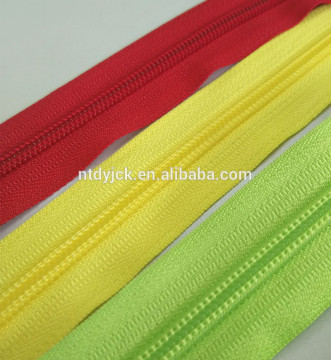 Colorful Plastic/Nylon Zipper with Auto Lock