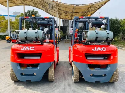 Caterpillar Dual Fuel LPG/Gasoline 3-3.5 Ton Montacarga Forklift with Bale Clamp