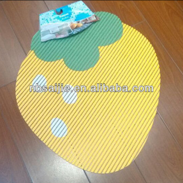 Hot sale Eco-friendly Strawberries shape bath mat with good quality