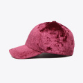 Gorra de béisbol de terciopelo de gamuza roja