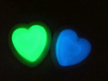 glow in the dark heart shape badges