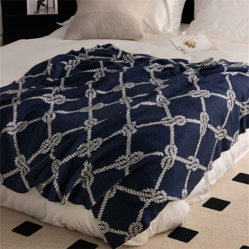Coperte semplici in stile europeo: tiri versatili per letti, divani e decorazioni per la casa