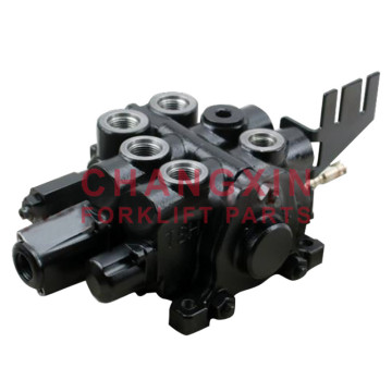 Forklift Spare Parts: Control Valve 277H7-30201 HM00-007A