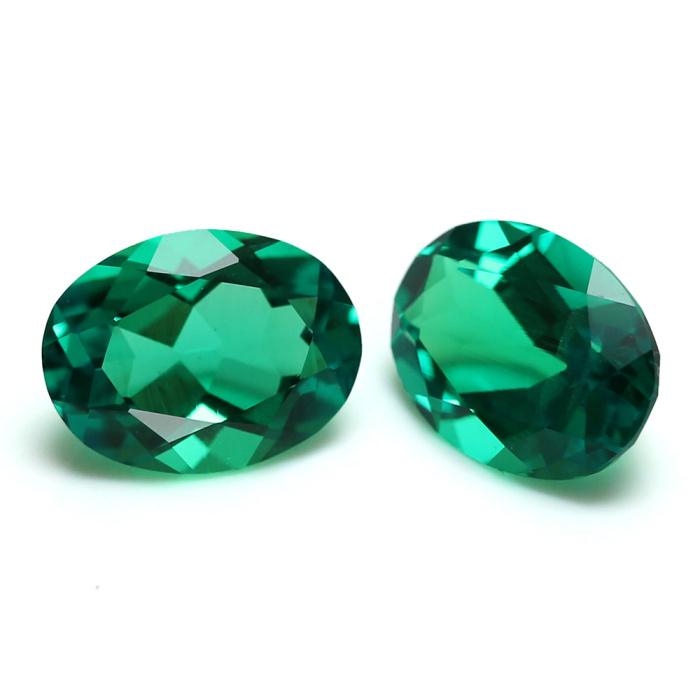 콜롬비아 에메랄드 타원형 브릴리언트 컷의 꽃무늬 주얼리