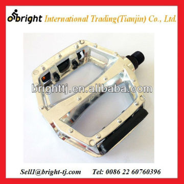 Full silver aluminium pedal