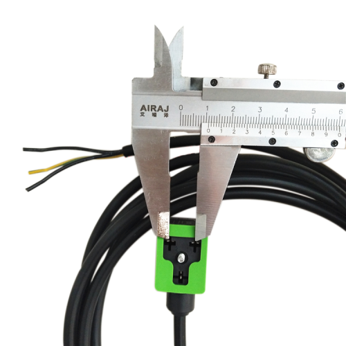 Form BI 11mm connector with 3pin straight M12
