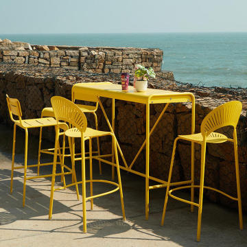 Outdoor Bar Table and Chair Combination for Nordic Restaurants and Beach Bars