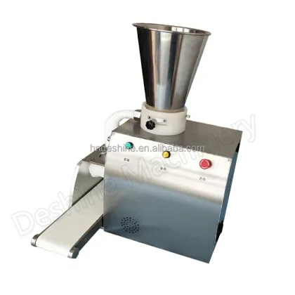 Veggie and Pork Momo Machine: Chicken Momo Maker for Steamed Dumplings