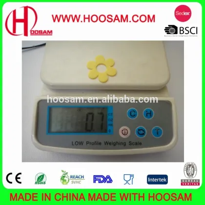 Flat Flower Shape Cheap Yellow Wine Marker in Party