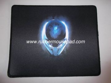 Eco-friendly Rubber Play Mat Non-skid With Polyester Fabric Top