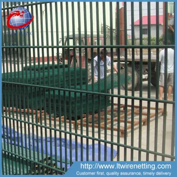 galvanized security 358 fence,high security prison fence,galvanized security 358 fence manufacturer