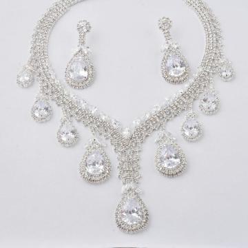 Fashion Jewelry Necklace Set with Swarovski Elements
