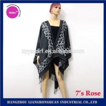 2016 FACTORY price 100% acrylic winter poncho shawl with tassels black leopard shawl