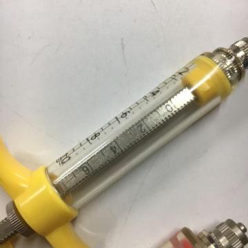 adjustable veterinary syringe for sheep