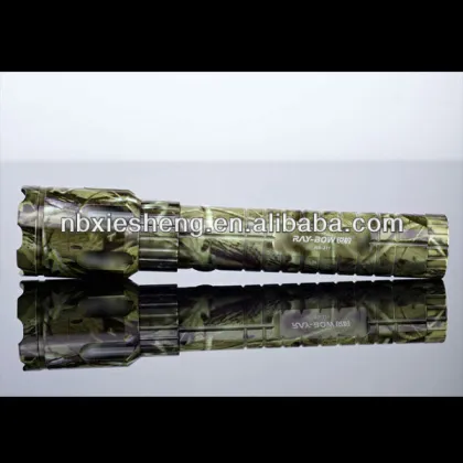 Self defense CREE flashlight