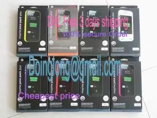 Mophie Juice Pack Plus Case and Rechargeable Battery for iPhone 4 Retail Packaging (Magenta)