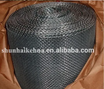 closed edge square woven crimped wire mesh