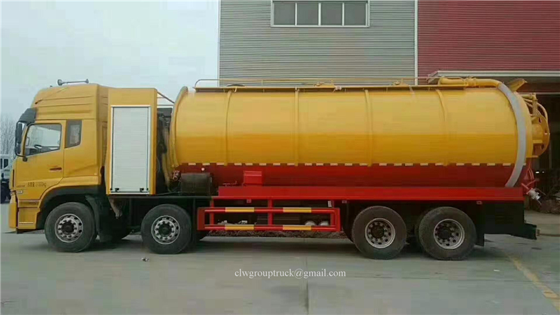 8x4 Suction Truck 4