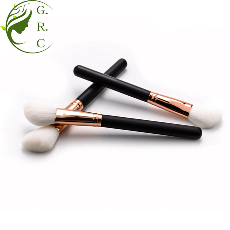 Fluffy Contour Brush