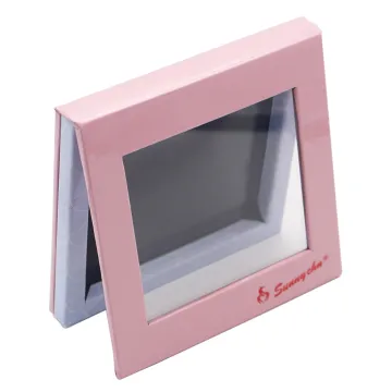 Small empty magnetic palettes