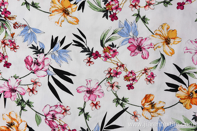 Competitive Price White Background Flowers Printed Fabrics