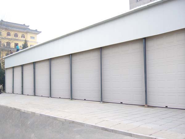 Large storage room stainless induction sectional door