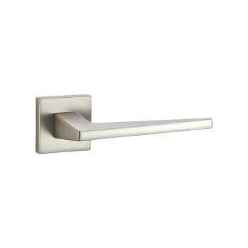 Modern and ultra design round handle in zinc