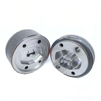 Extrusion mold for door and window profiles