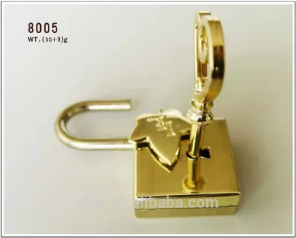 Square Shape Maple Leaf Zinc Alloy Keyed Padlock In Golden Color