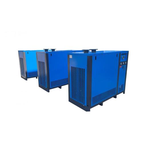 Air-cooled refrigerated compressed air dryer