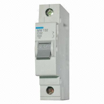 Pemutus litar mini 1 P, kapasiti pecah 6000A