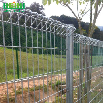white color Hot Dipped Galvanised BRC Fence