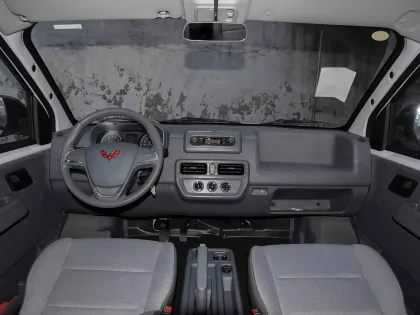 Wuling Yangguang Pure Electric EV car Electricity Van Passenger Bus